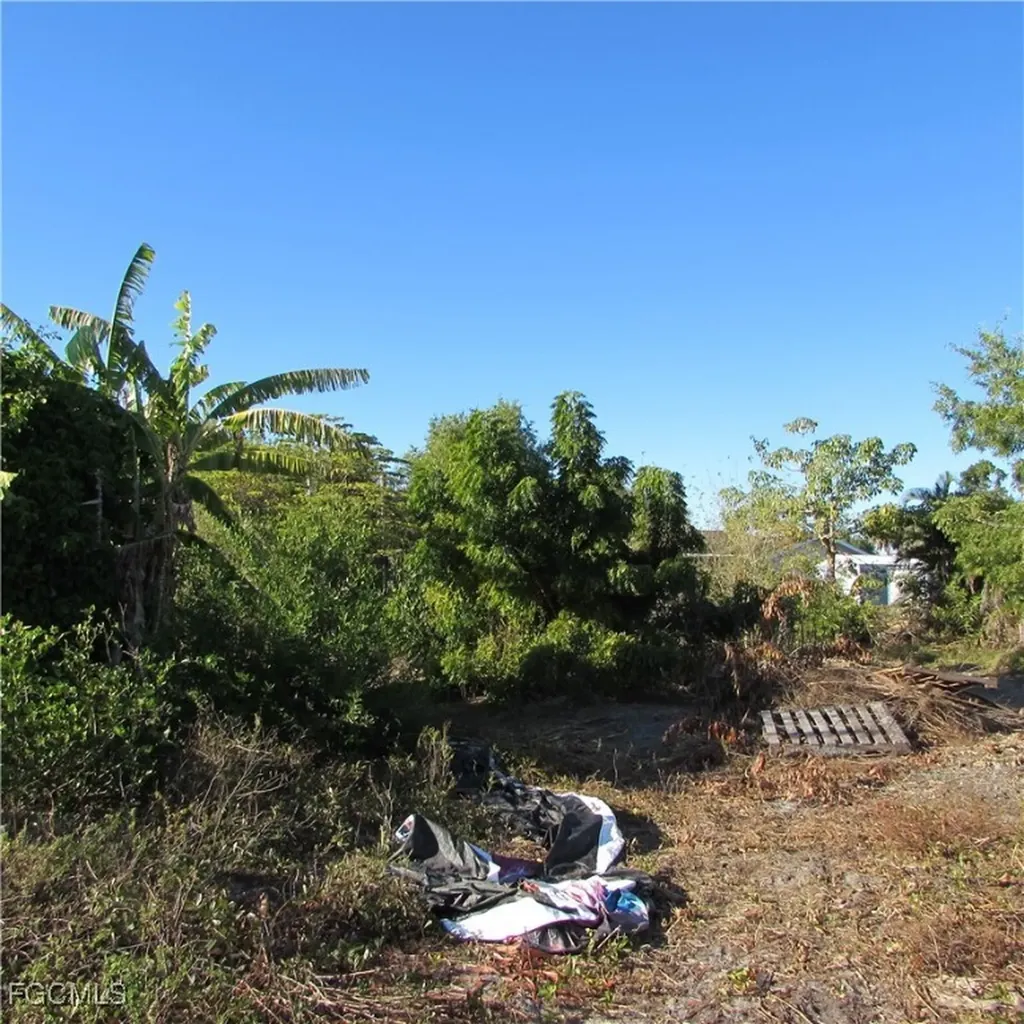 13560 / 13572 Stringfellow Road Bokeelia FL 33922