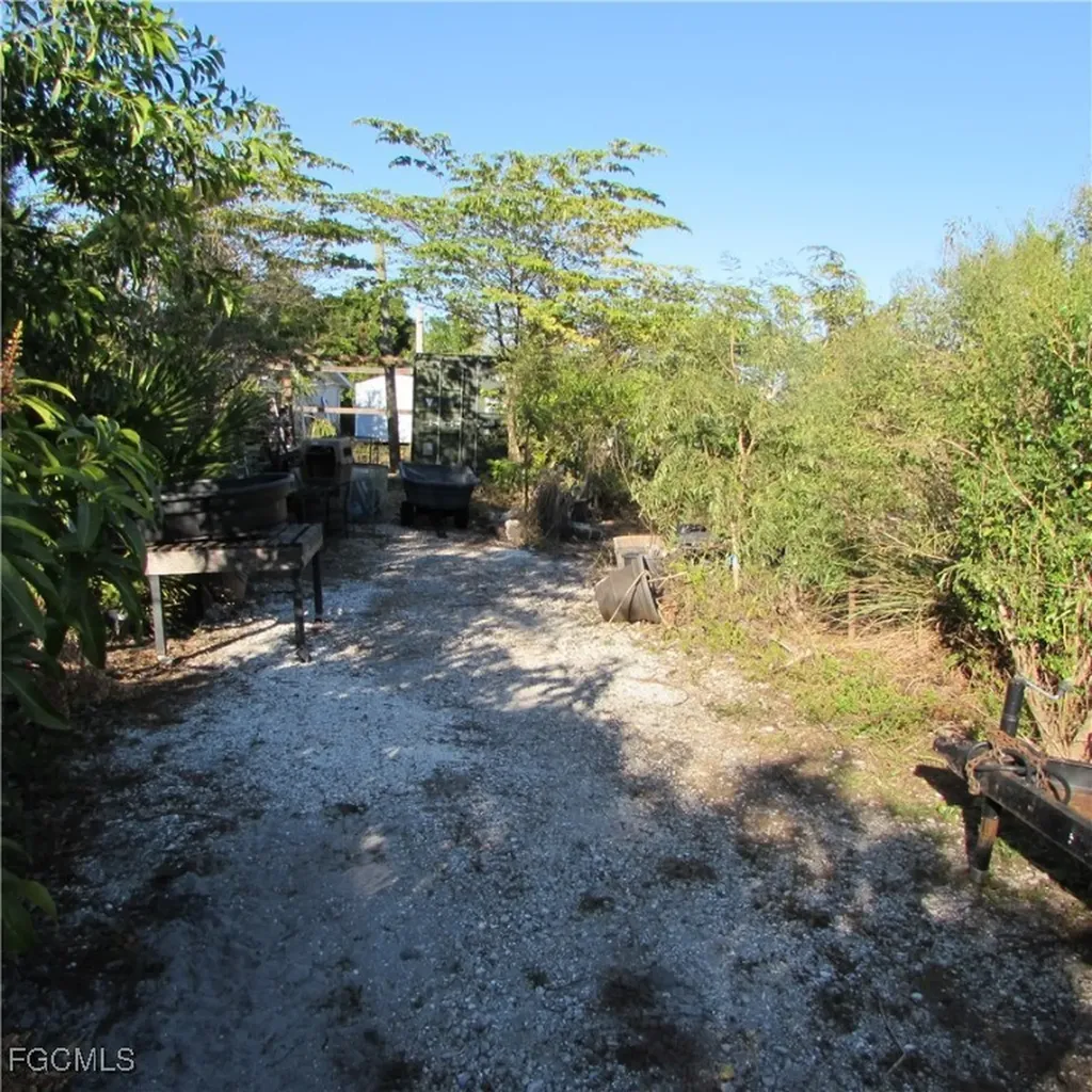 13560 / 13572 Stringfellow Road Bokeelia FL 33922