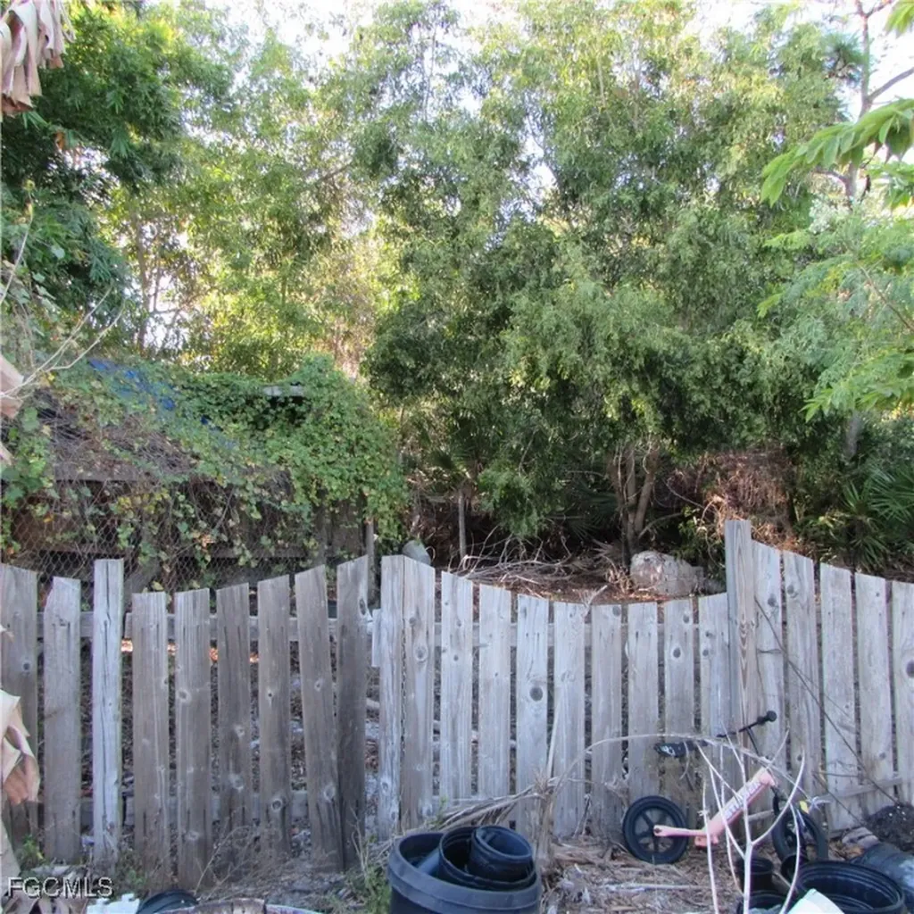 13560 / 13572 Stringfellow Road Bokeelia FL 33922