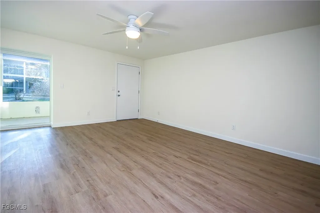 561 Periwinkle Way Sanibel FL 33957