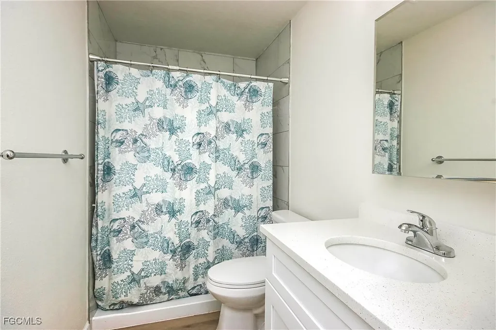 561 Periwinkle Way Sanibel FL 33957