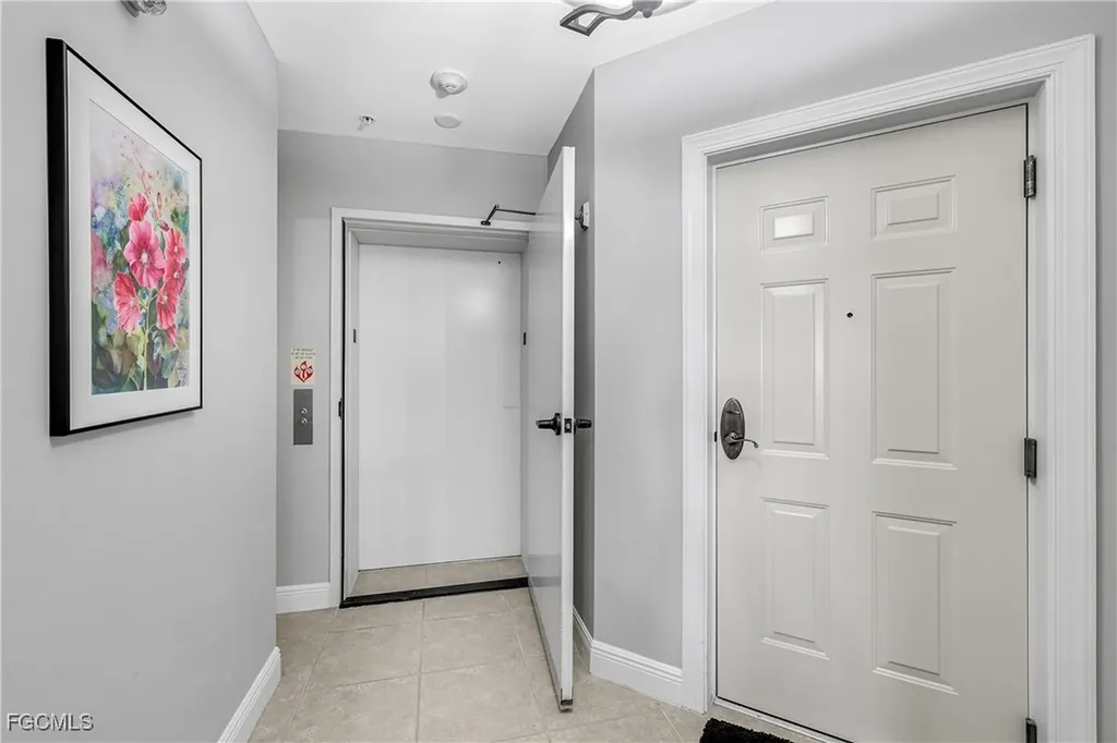 2743 1st Street Fort Myers FL 33916