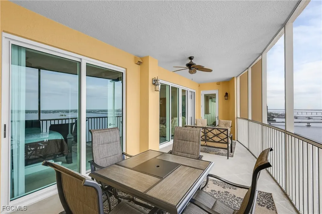 2743 1st Street Fort Myers FL 33916