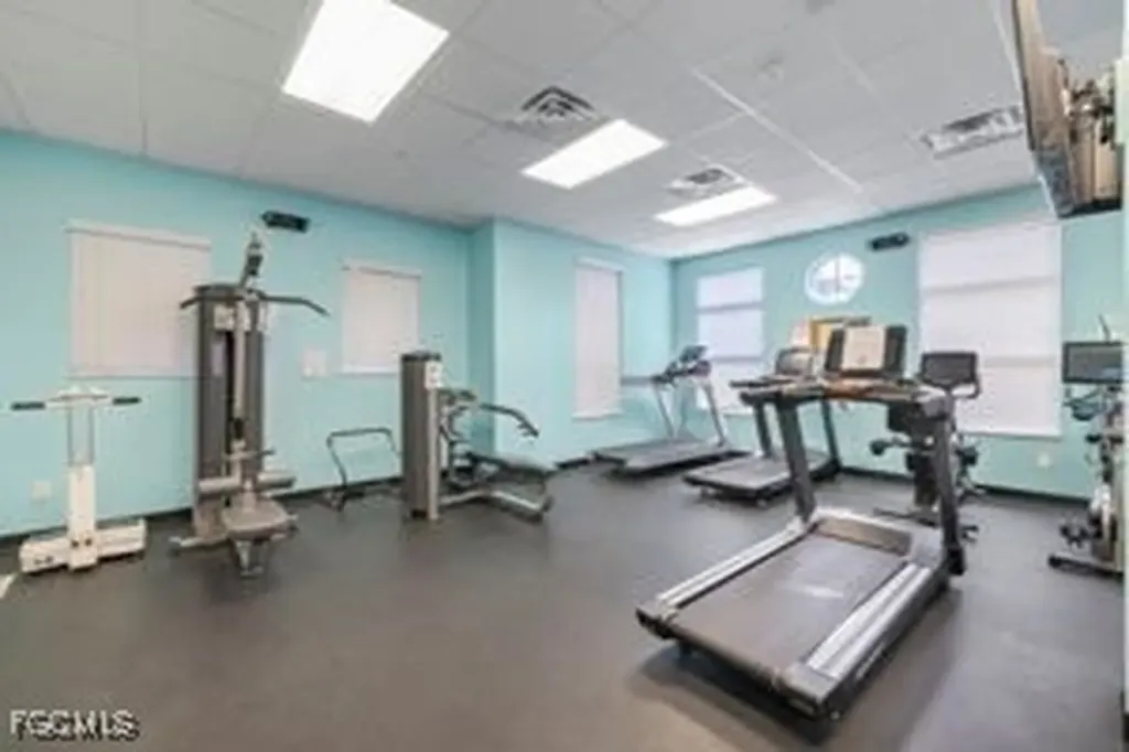 2743 1st Street Fort Myers FL 33916
