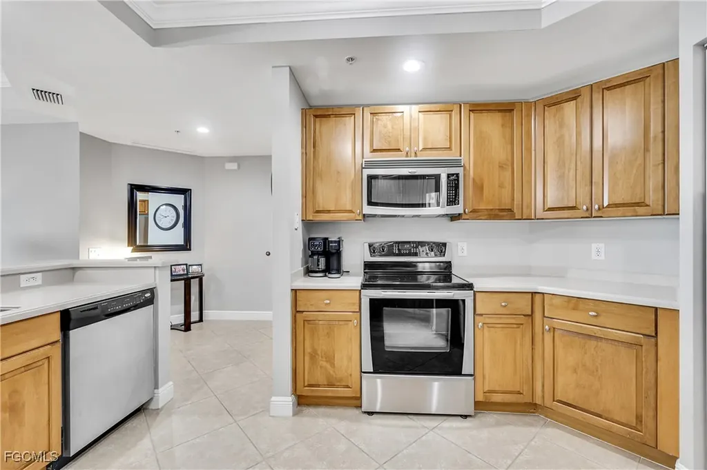 2743 1st Street Fort Myers FL 33916