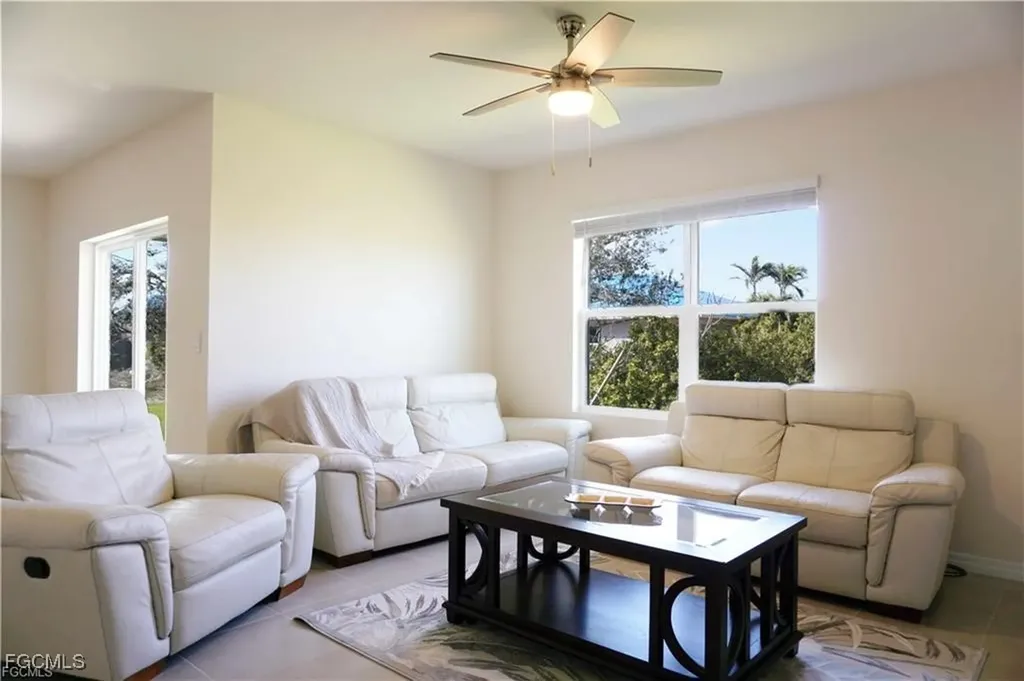 517 Kismet Parkway W Cape Coral FL 33993