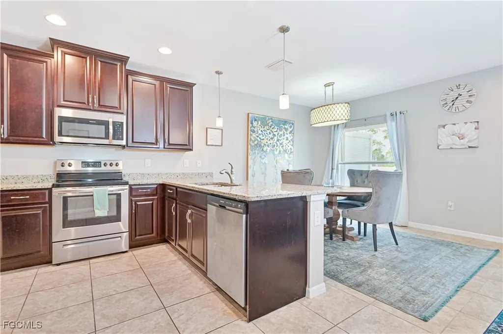 3786 Tilbor Circle Fort Myers FL 33916