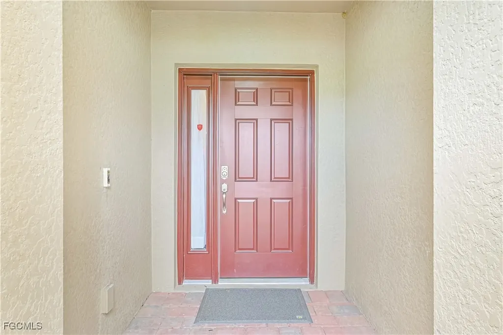 3786 Tilbor Circle Fort Myers FL 33916