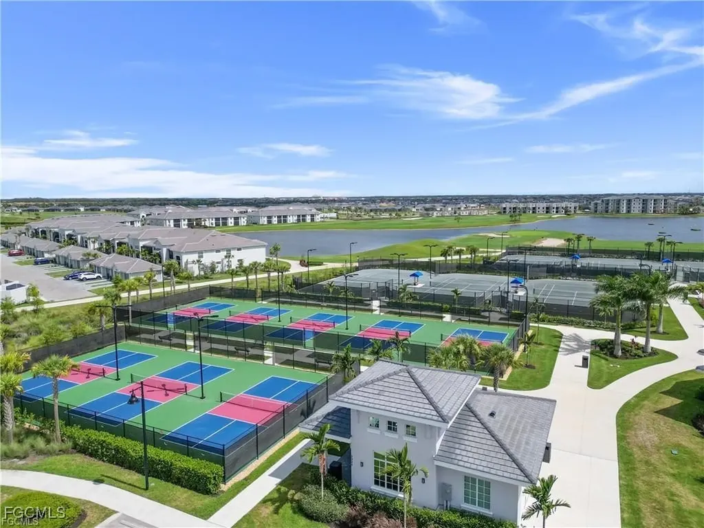 5368 Fancourt Links Way Ave Maria FL 34142