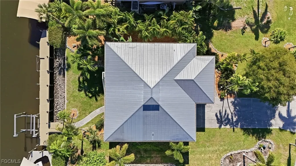 16368 Estuary Court Bokeelia FL 33922