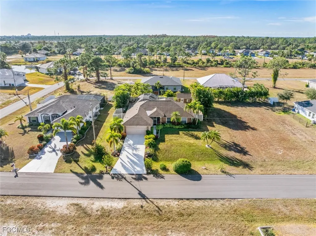 2306 NE 34th Street Cape Coral FL 33909