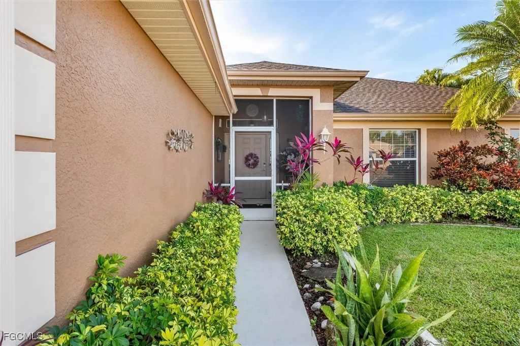 2306 NE 34th Street Cape Coral FL 33909