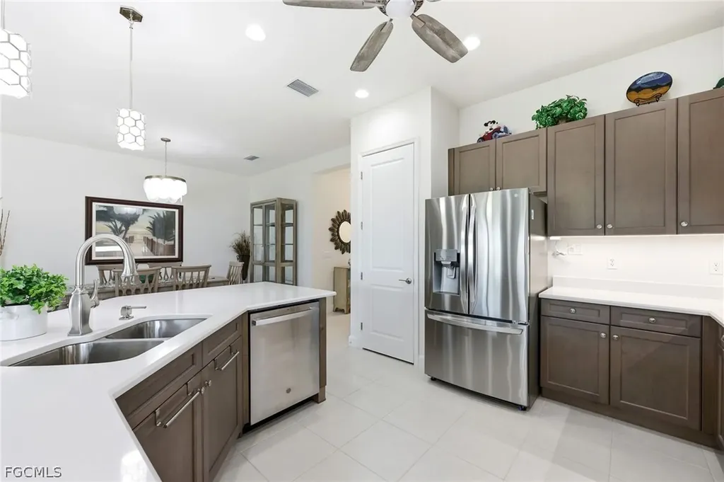 28563 Twain Drive Bonita Springs FL 34135