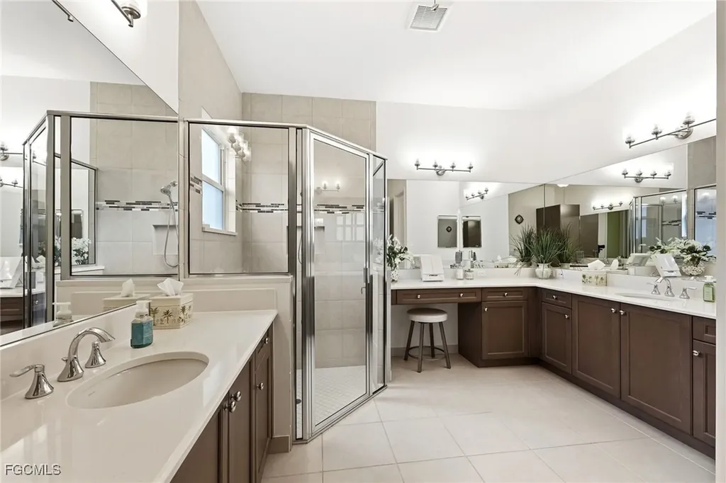 28563 Twain Drive Bonita Springs FL 34135