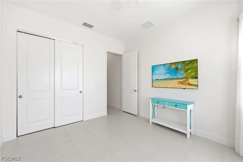 28563 Twain Drive Bonita Springs FL 34135