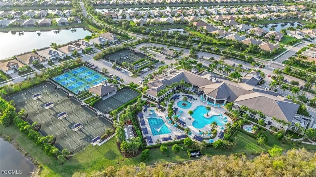 28563 Twain Drive Bonita Springs FL 34135