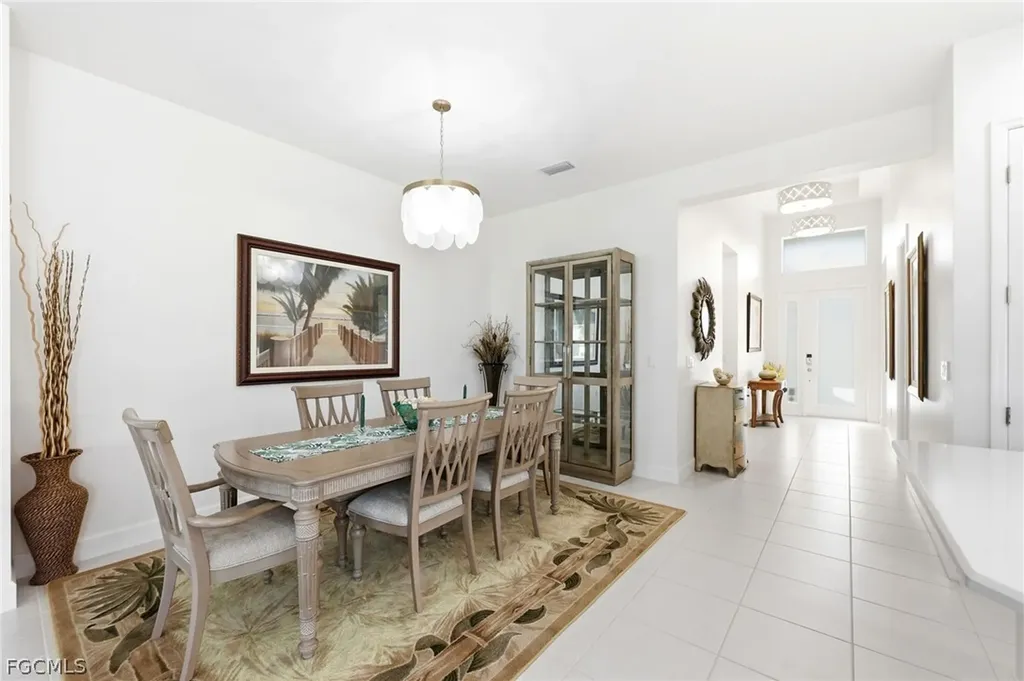 28563 Twain Drive Bonita Springs FL 34135