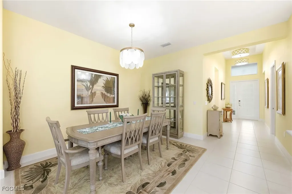 28563 Twain Drive Bonita Springs FL 34135