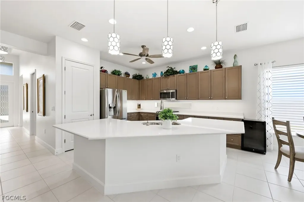 28563 Twain Drive Bonita Springs FL 34135