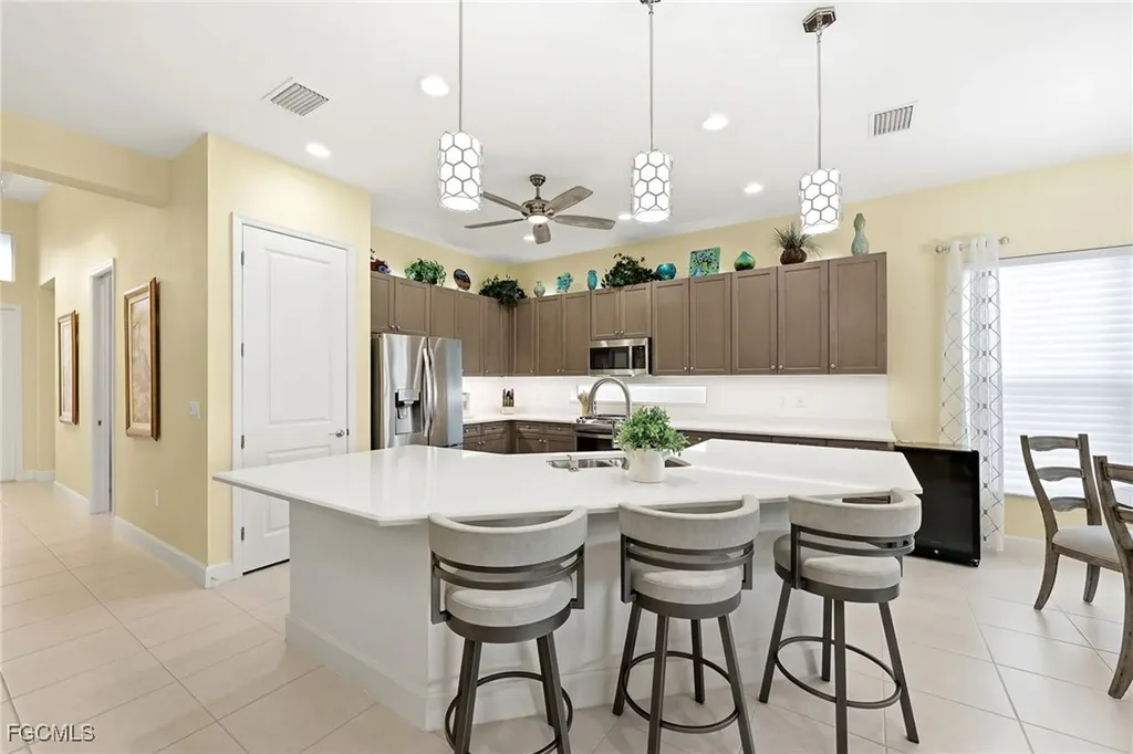 28563 Twain Drive Bonita Springs FL 34135