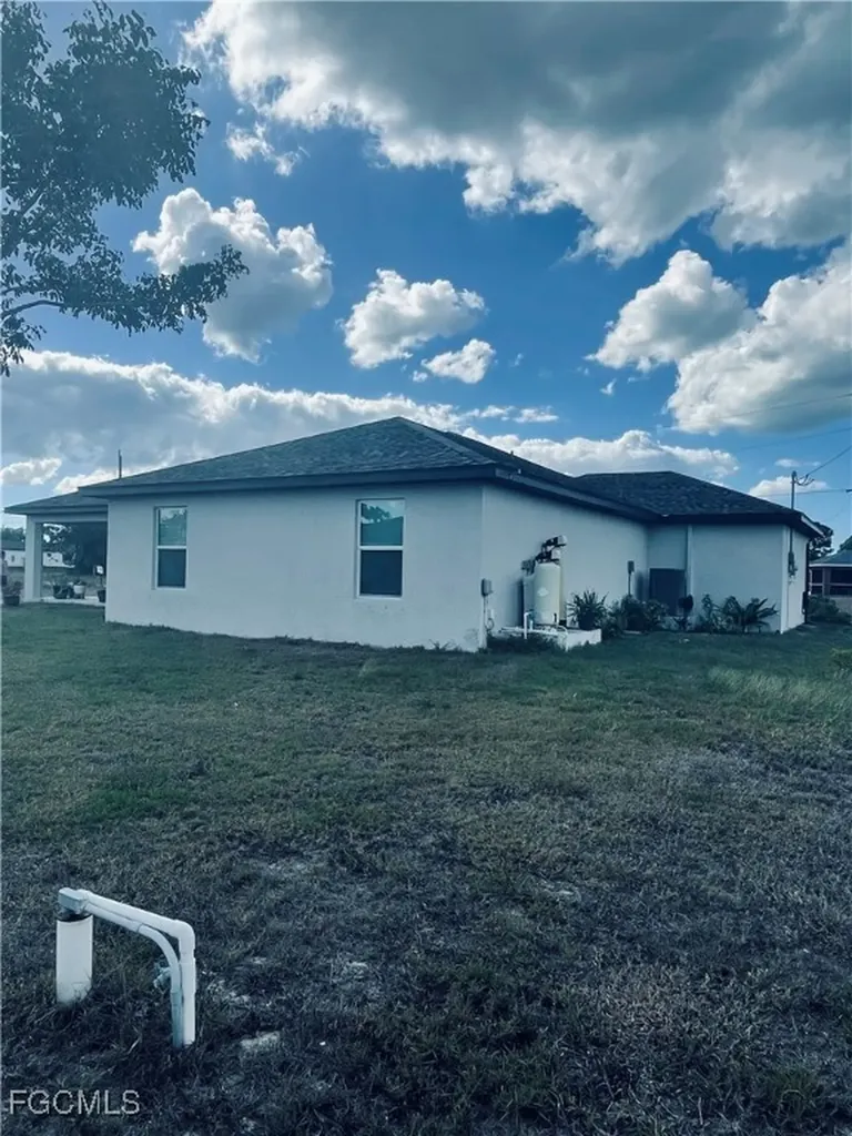 4361 NW 34th Place Cape Coral FL 33993