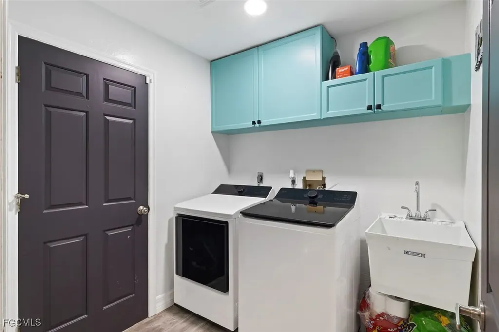 1212 SE 19th Street Cape Coral FL 33990