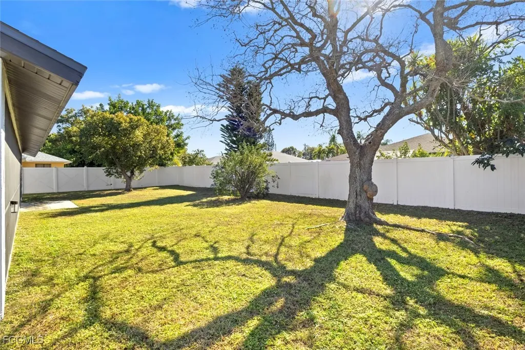 1212 SE 19th Street Cape Coral FL 33990