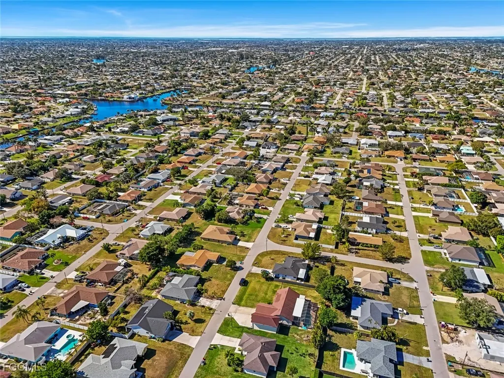 1212 SE 19th Street Cape Coral FL 33990