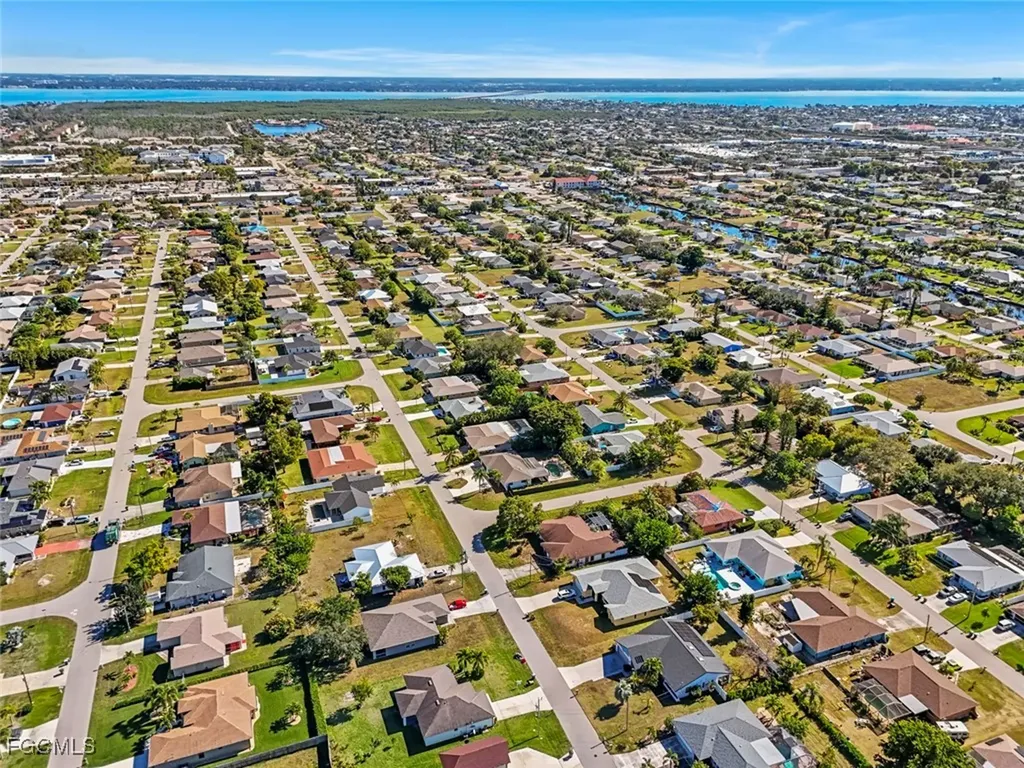 1212 SE 19th Street Cape Coral FL 33990