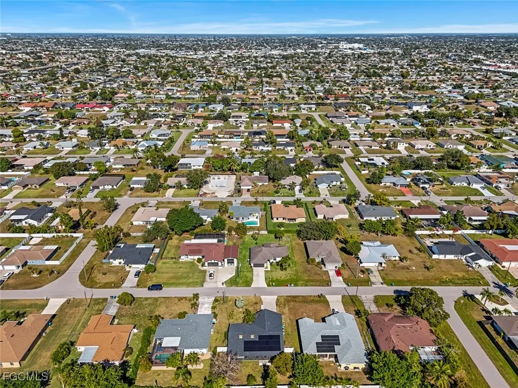 1212 SE 19th Street Cape Coral FL 33990