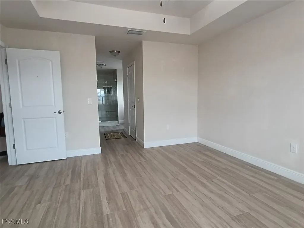 1426 NE 5th Place Cape Coral FL 33909
