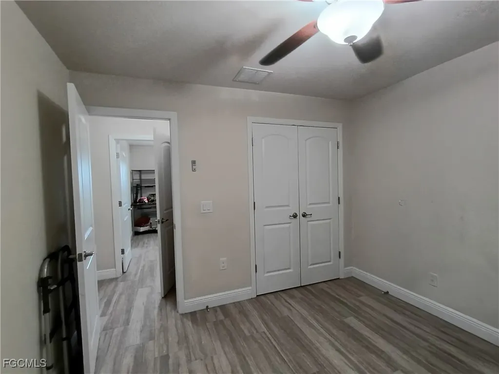 1426 NE 5th Place Cape Coral FL 33909