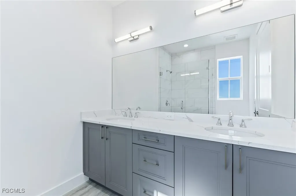 5816 Shell Cove Drive Cape Coral FL 33914