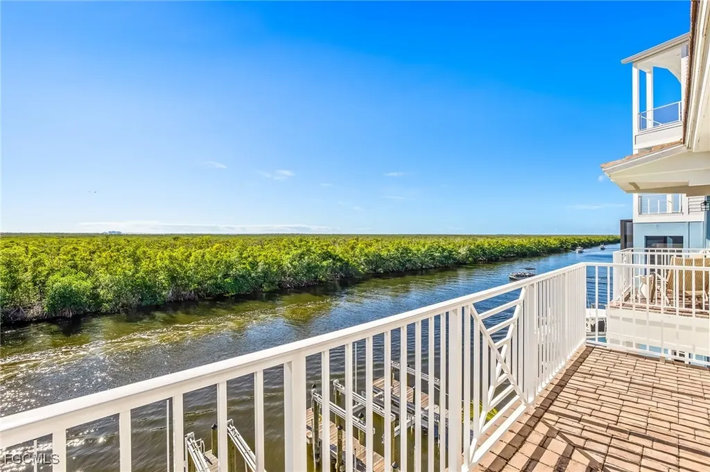 5816 Shell Cove Drive Cape Coral FL 33914