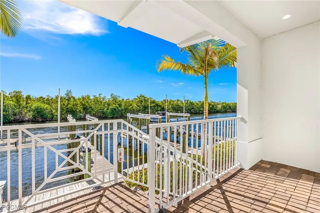 5816 Shell Cove Drive Cape Coral FL 33914