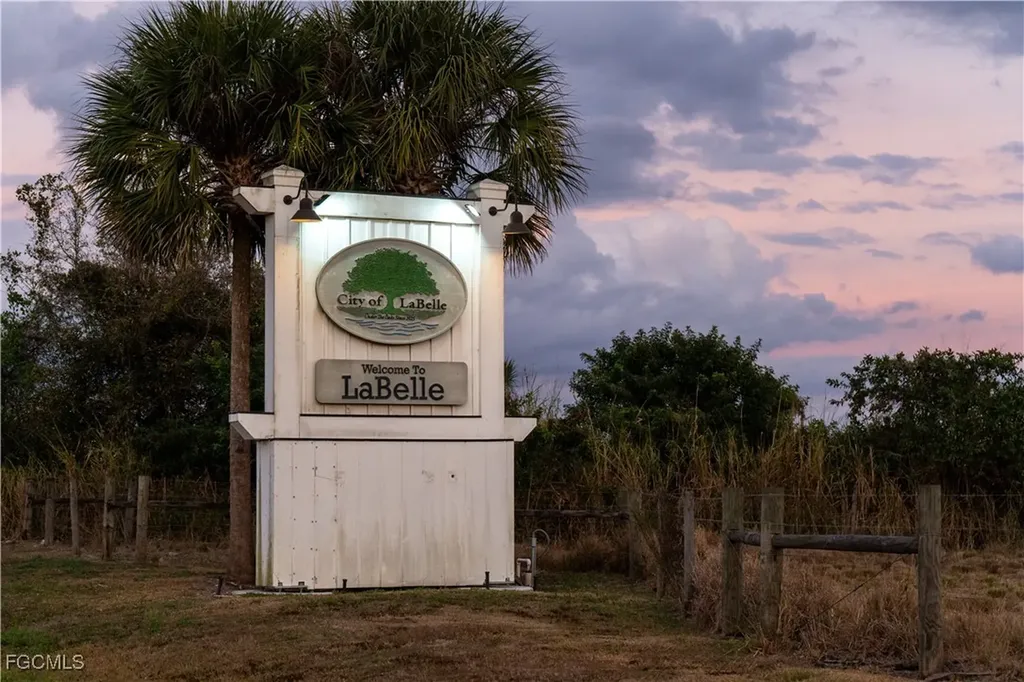 2549 W State Road 80 Labelle FL 33935