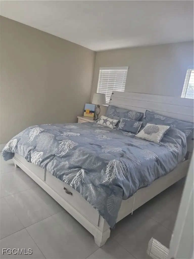 280 Lanchester Court Naples FL 34112