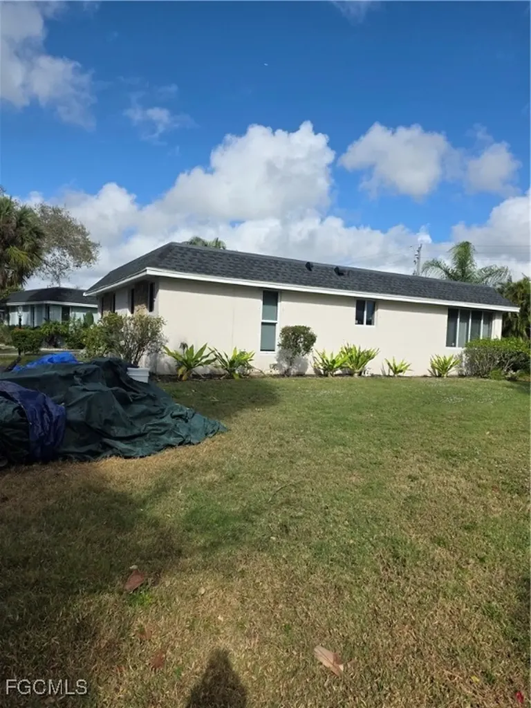 280 Lanchester Court Naples FL 34112