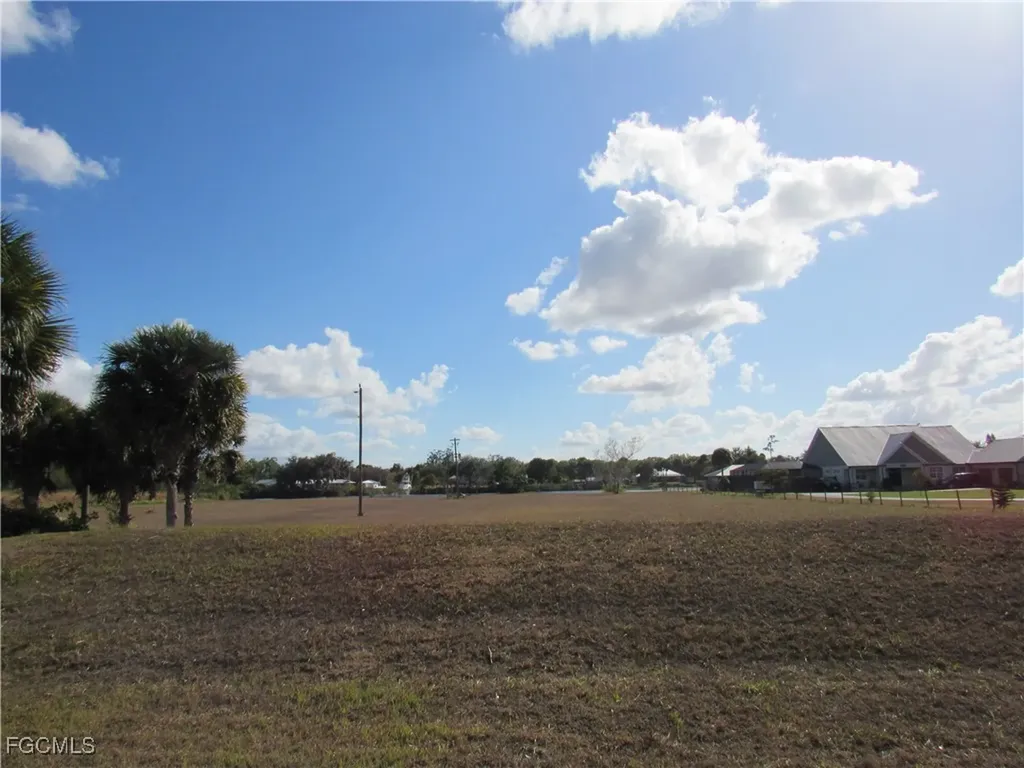 3901 Cr 78 Labelle FL 33935