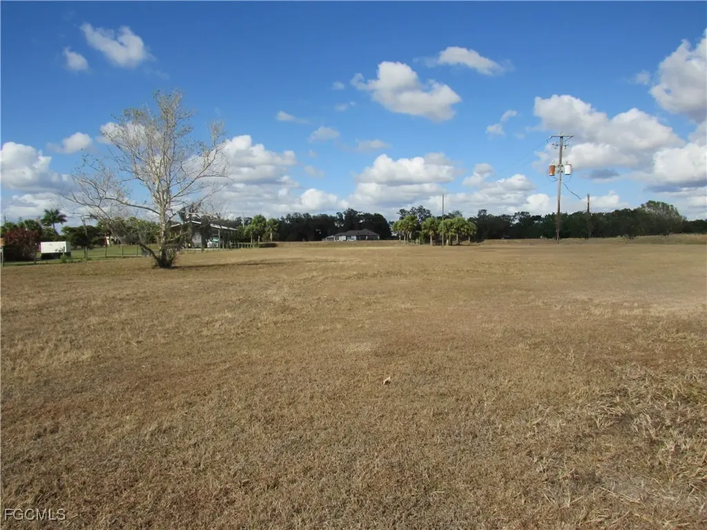 3901 Cr 78 Labelle FL 33935