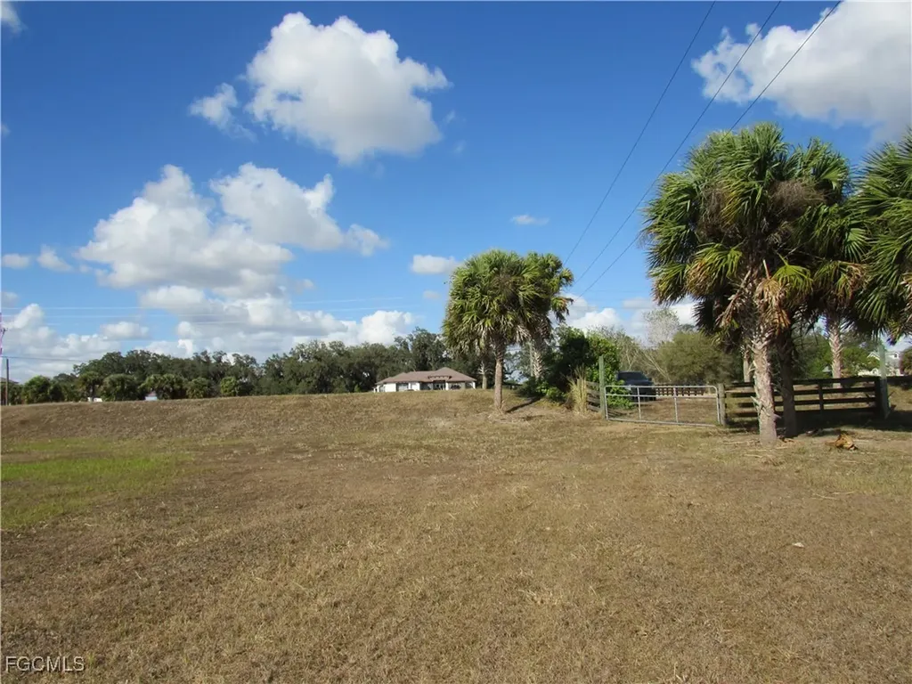 3901 Cr 78 Labelle FL 33935