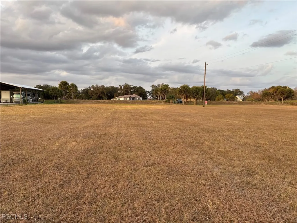 3901 Cr 78 Labelle FL 33935