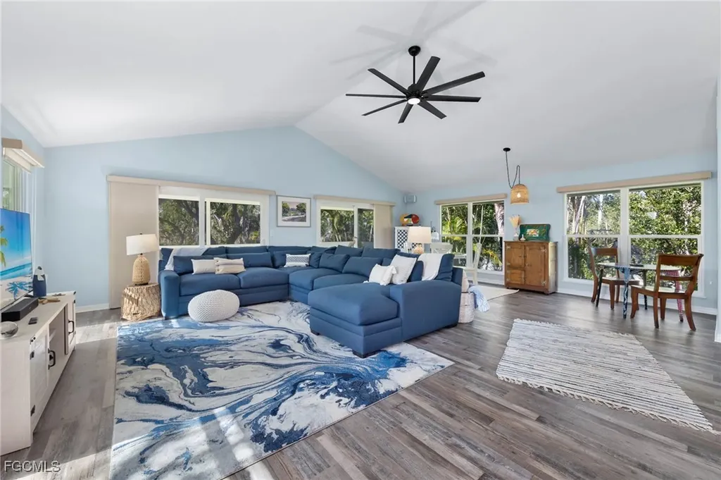6092 Sanibel Captiva Road Sanibel FL 33957
