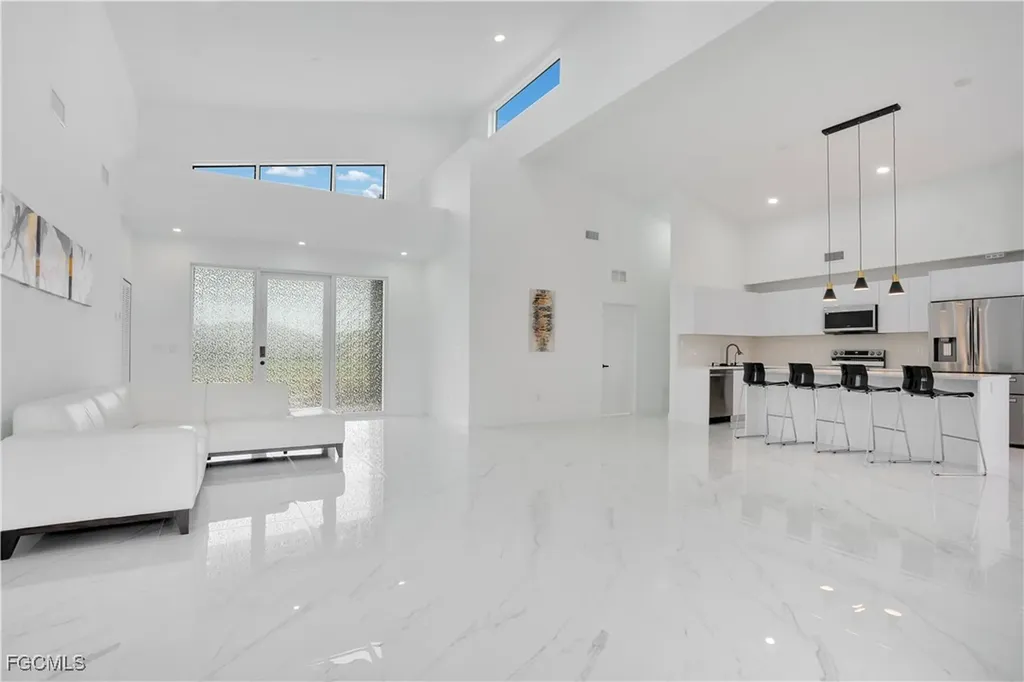 4009 Jacaranda Parkway W Cape Coral FL 33993