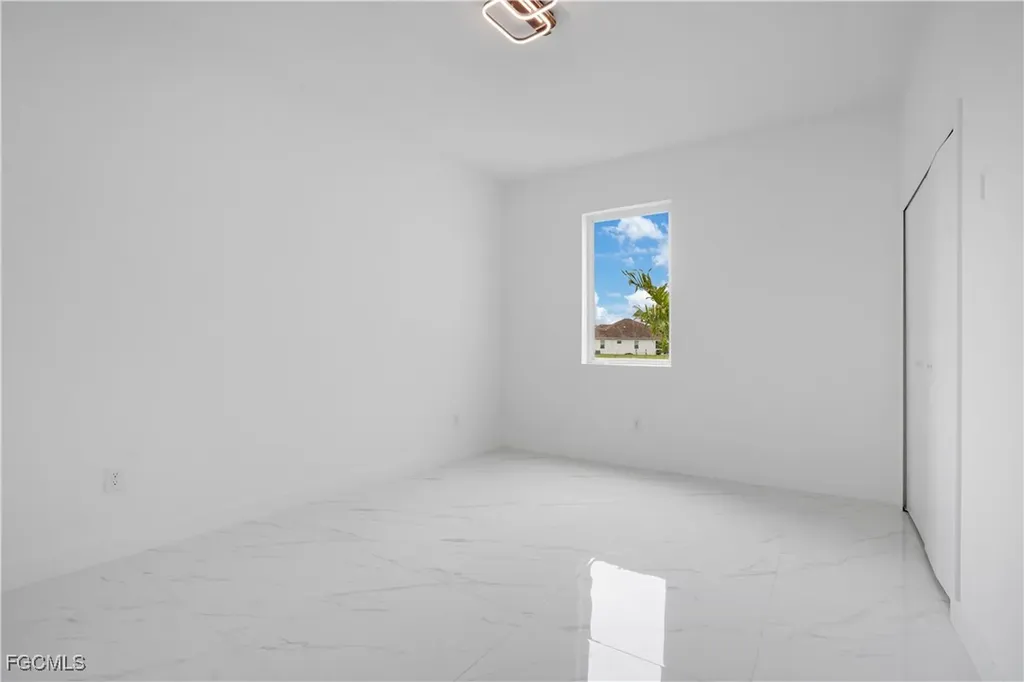 4009 Jacaranda Parkway W Cape Coral FL 33993