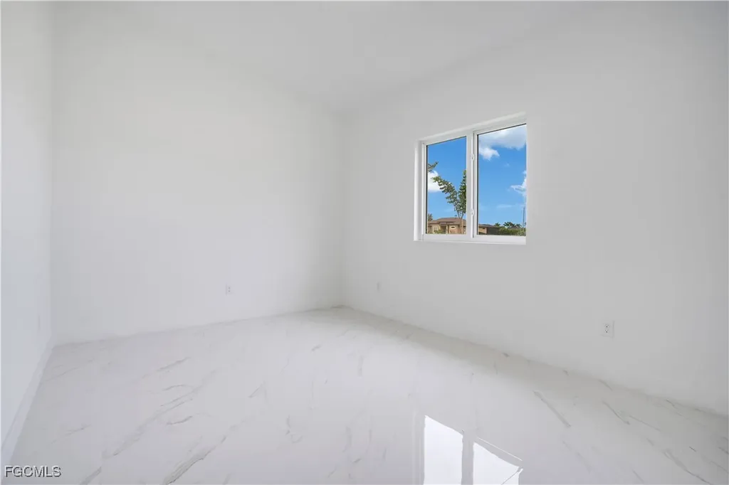 4009 Jacaranda Parkway W Cape Coral FL 33993
