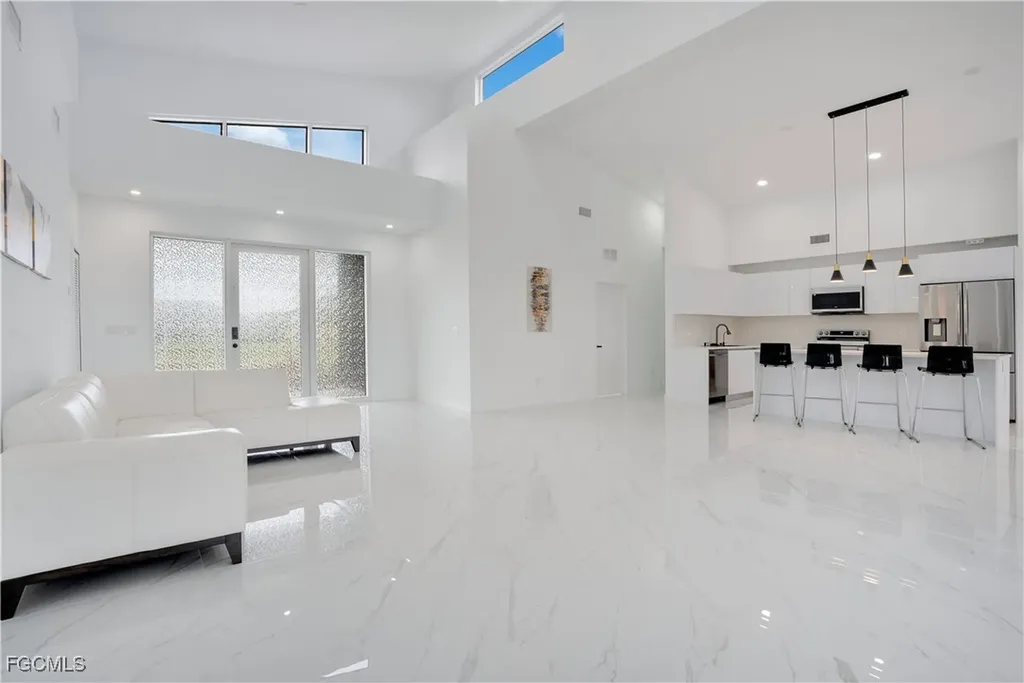 4009 Jacaranda Parkway W Cape Coral FL 33993