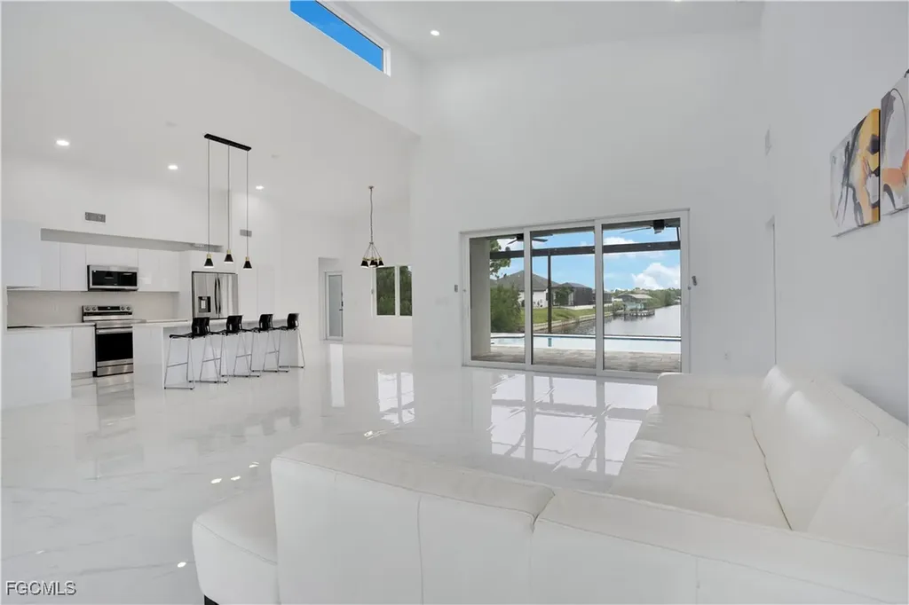 4009 Jacaranda Parkway W Cape Coral FL 33993