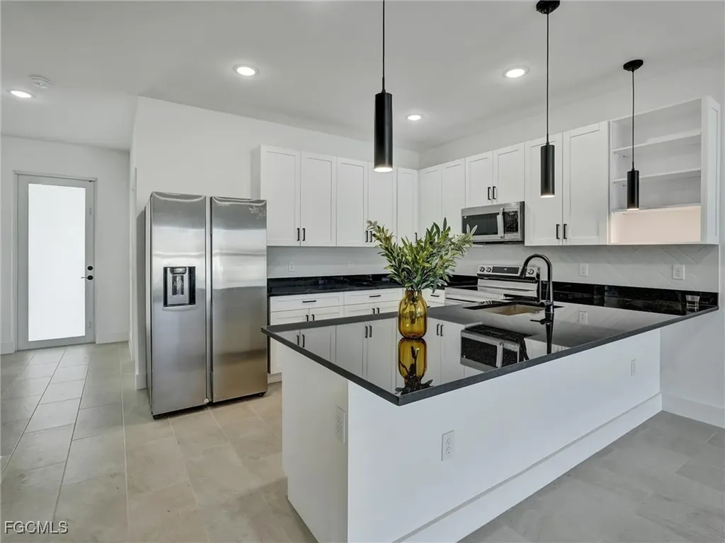 918 Eisenhower Boulevard Lehigh Acres FL 33974