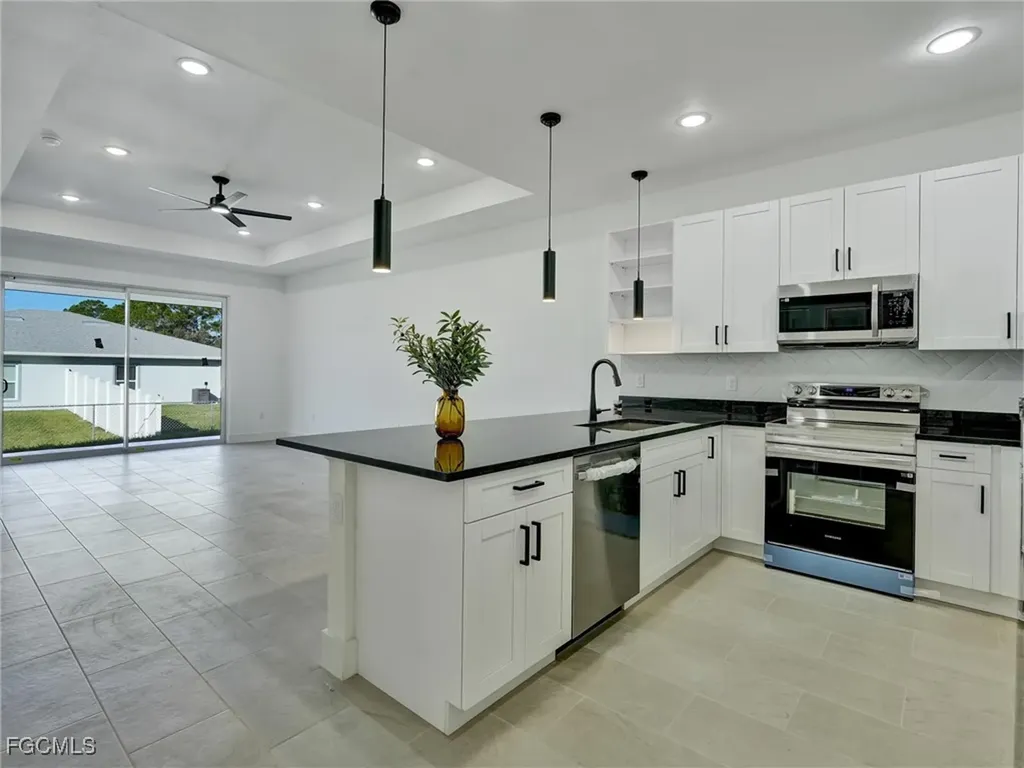918 Eisenhower Boulevard Lehigh Acres FL 33974